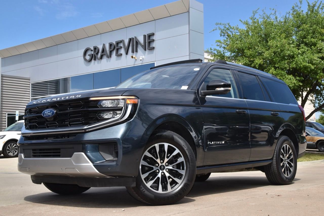 Certified 2025 Ford Expedition Platinum AWD/4WD image 2