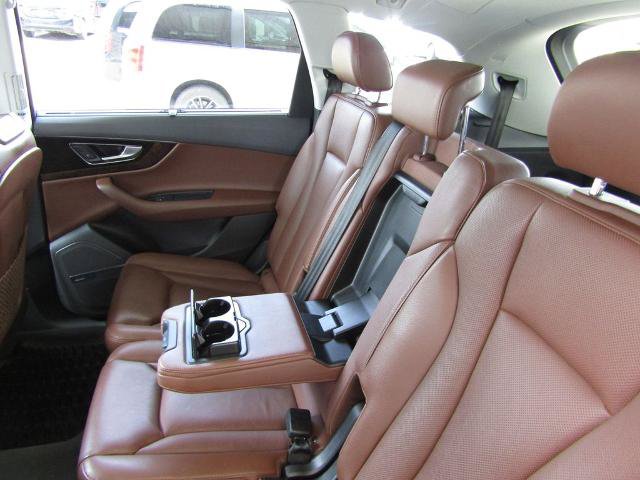 Used 2019 Audi Q7 3.0T Prestige AWD/4WD image 34