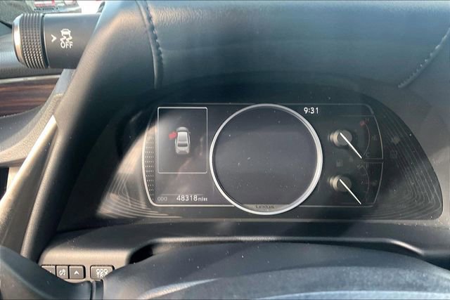 Used 2019 Lexus ES 300h w/ Accessory Package 2 image 20