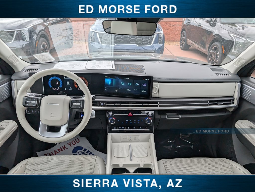 Used 2025 Hyundai Santa Fe SEL FWD image 15