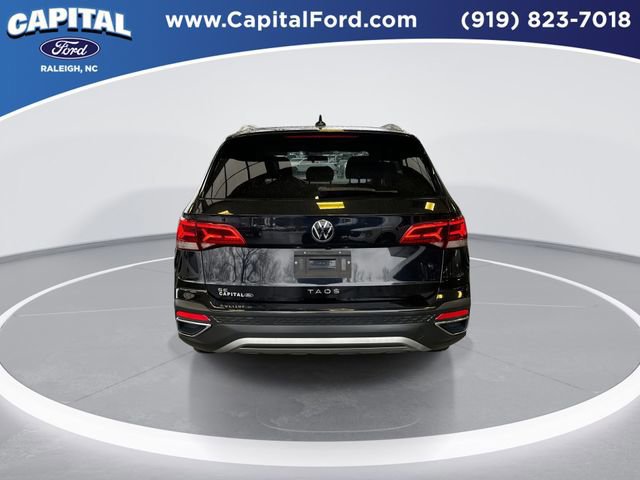 Used 2022 Volkswagen Taos SE image 5