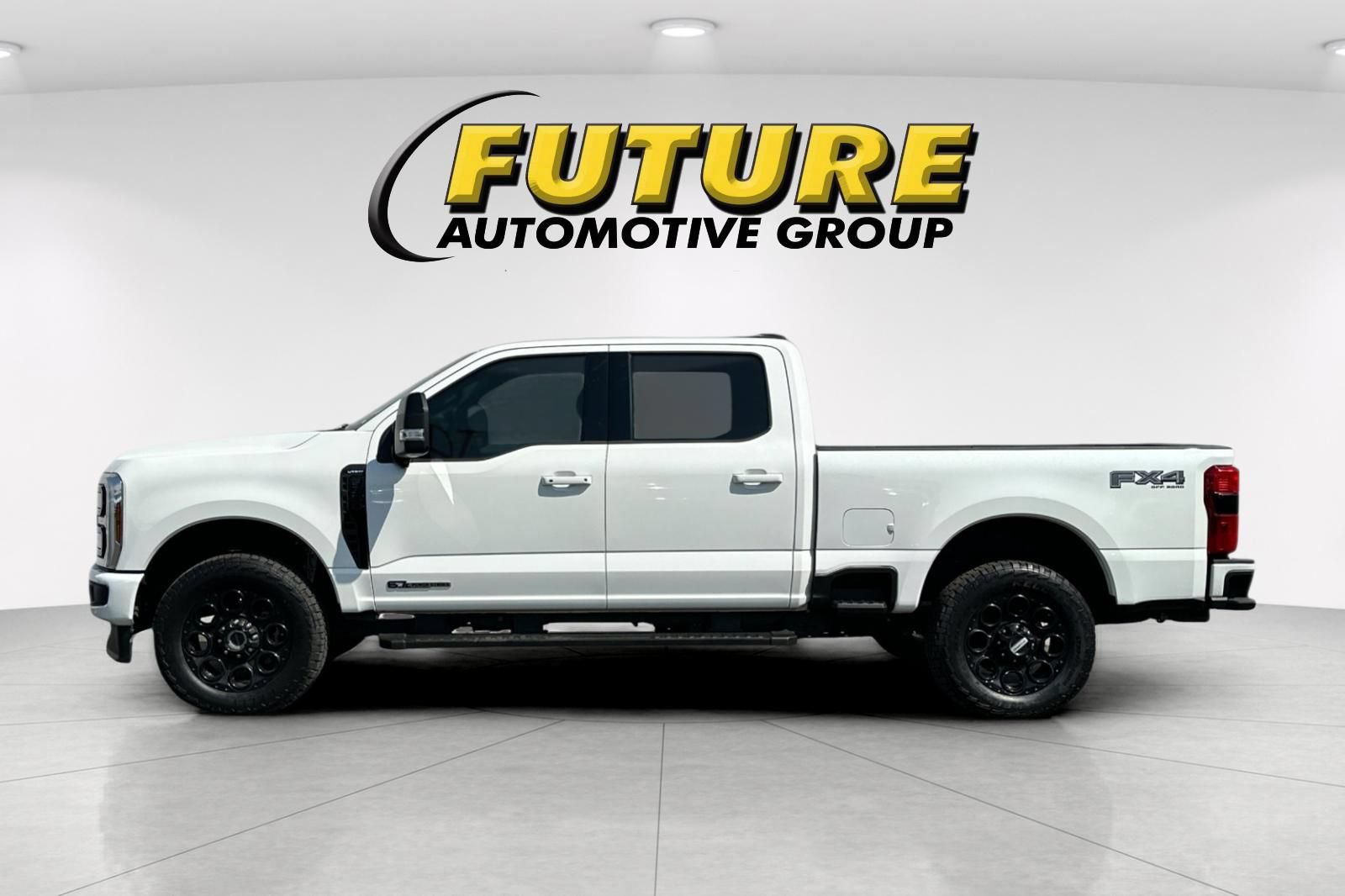 Certified 2025 Ford F350 Lariat w/ Lariat Ultimate Package AWD/4WD image 6