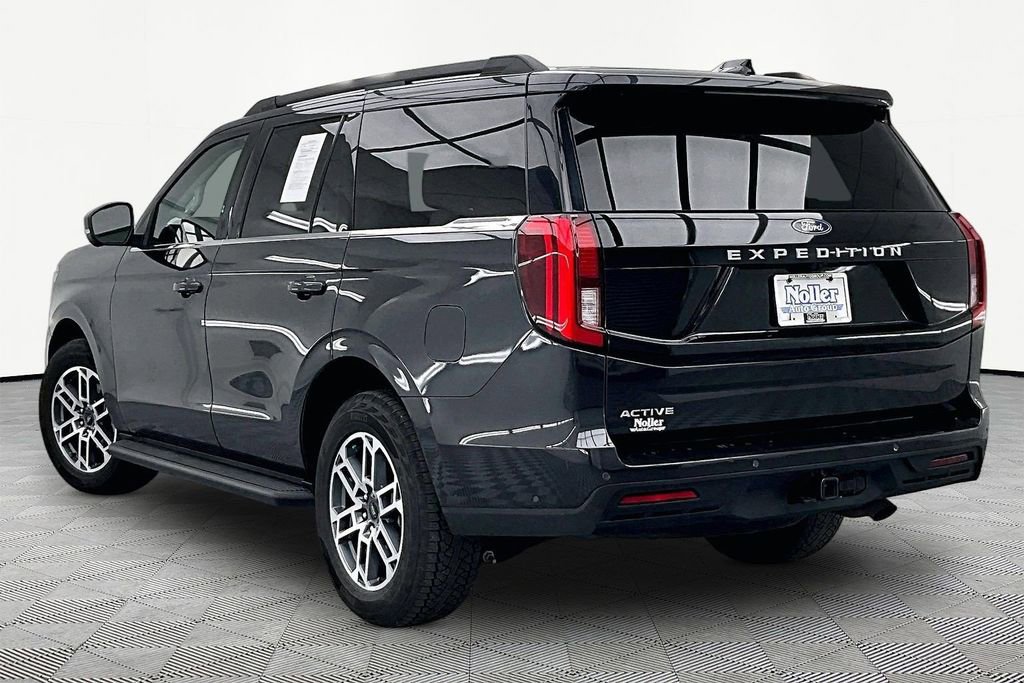 Certified 2025 Ford Expedition Active AWD/4WD image 13
