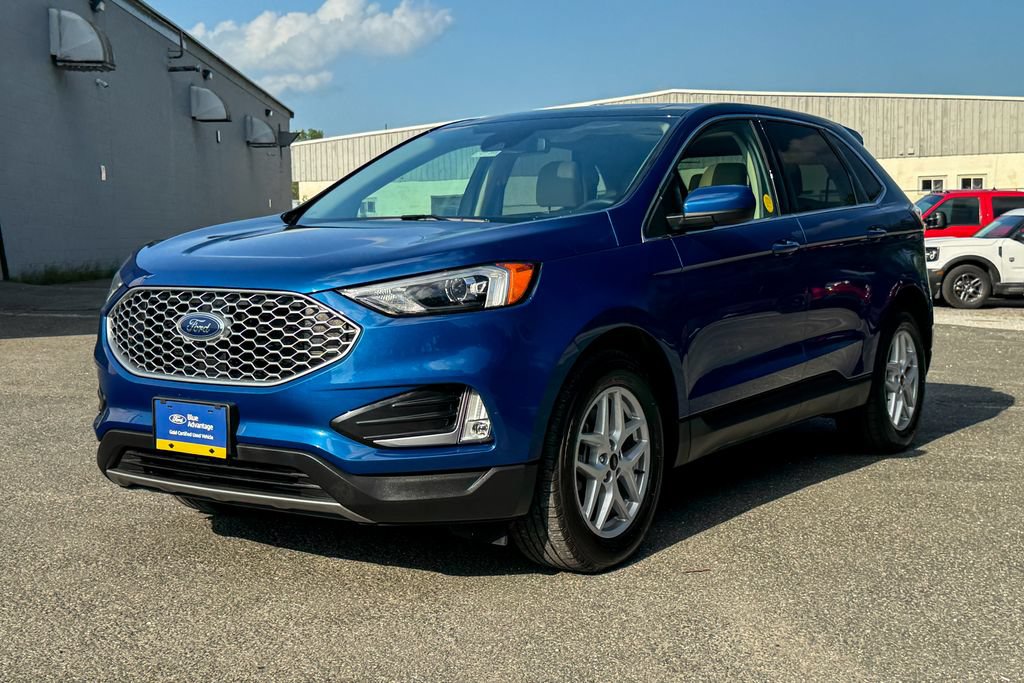 Certified 2023 Ford Edge SEL w/ Convenience Package AWD/4WD image 7