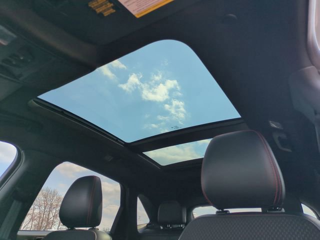 Certified 2023 Ford Escape ST-Line Select w/ Tech Pack #2 image 17