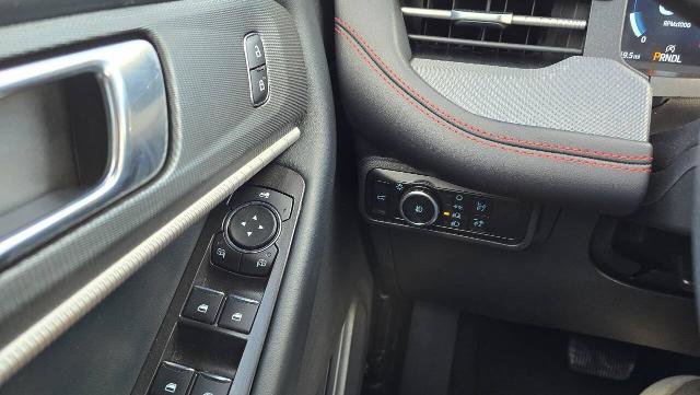 Certified 2025 Ford Explorer ST-Line w/ ST-Line Street Pack image 23