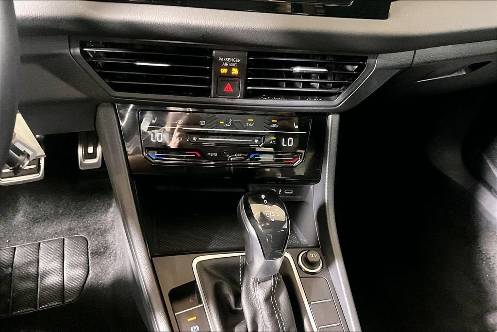 Used 2025 Volkswagen Jetta Sport FWD image 25