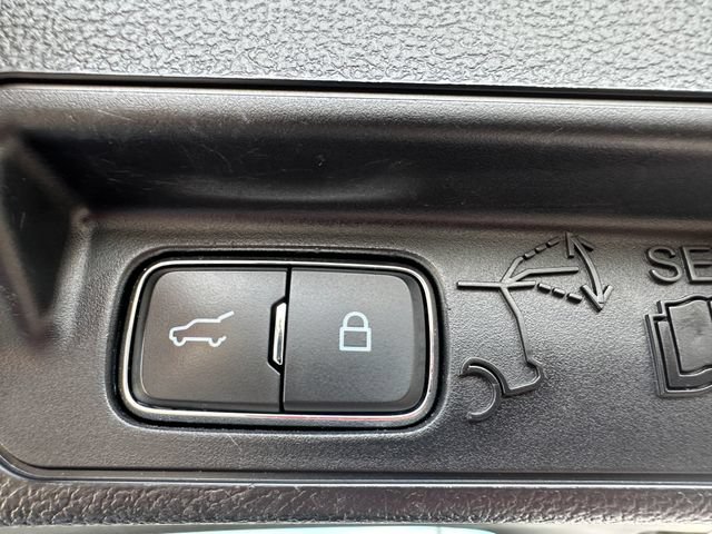 Certified 2023 Ford Explorer XLT AWD/4WD image 13