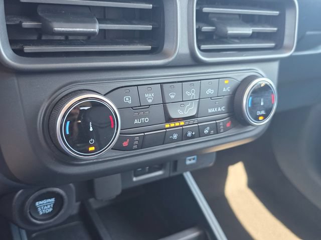 Certified 2024 Ford Maverick Lariat w/ Black Appearance Package FWD image 19