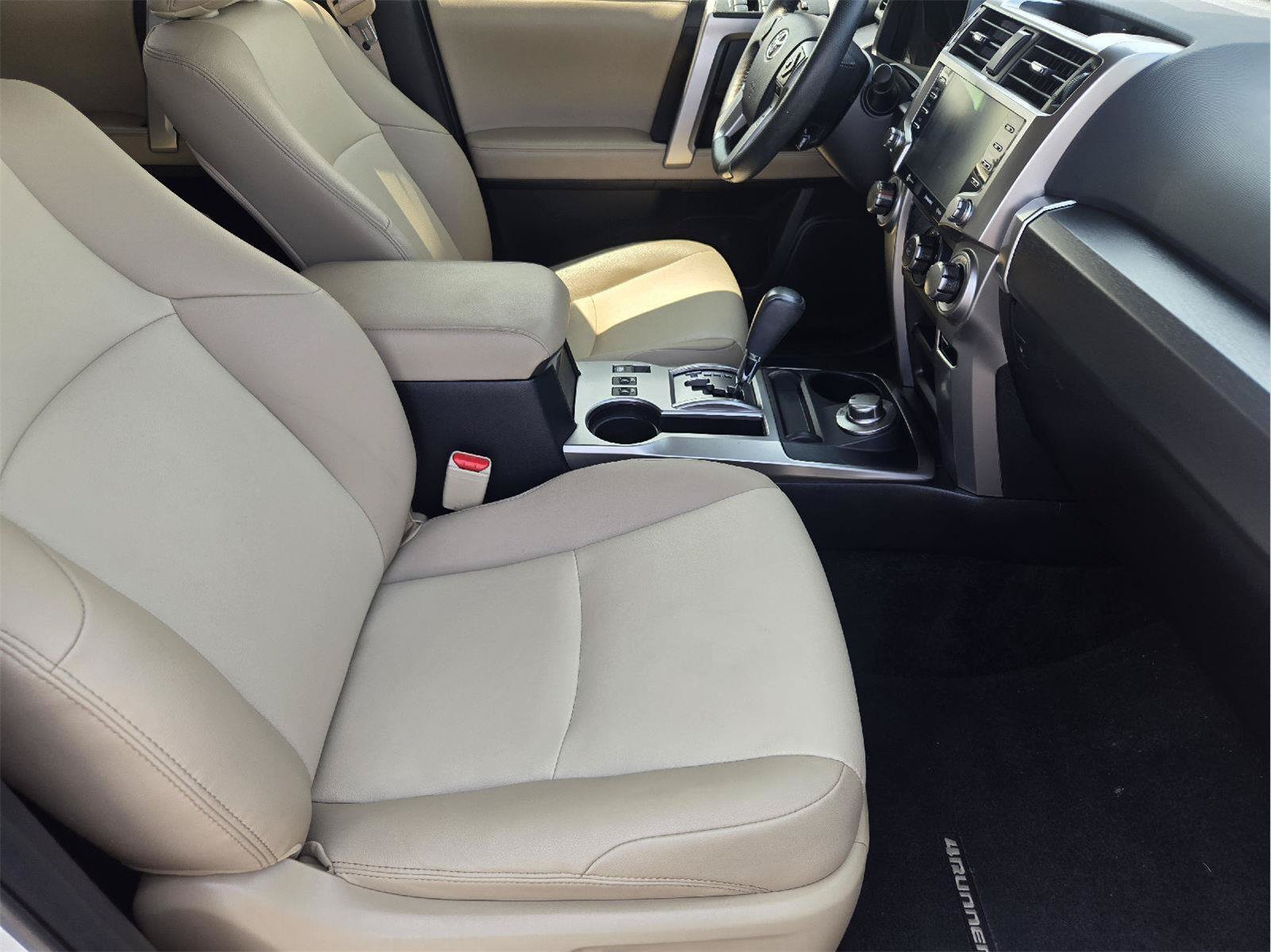 Used 2022 Toyota 4Runner SR5 Premium w/ Moonroof Package AWD/4WD image 13