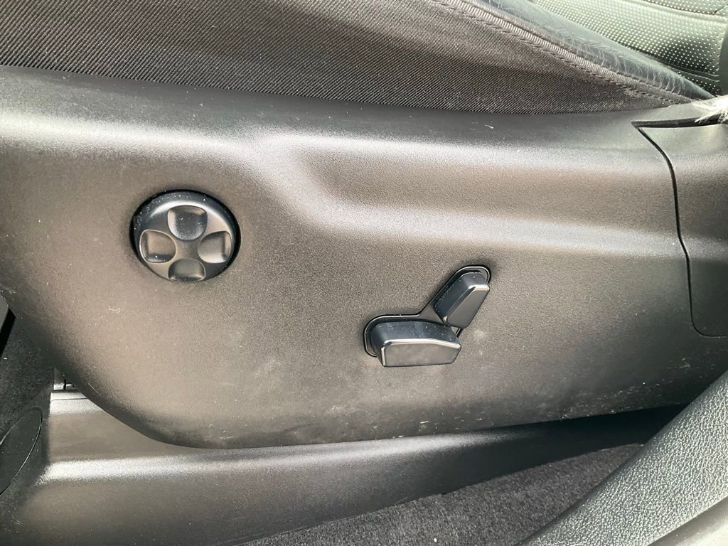 Used 2020 Jeep Grand Cherokee Limited X image 17