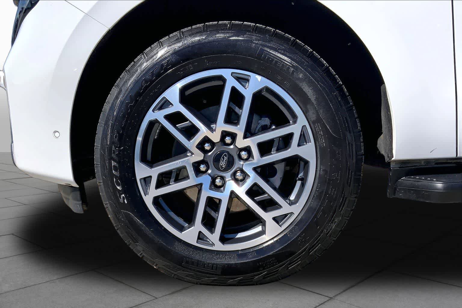 Certified 2025 Ford Expedition Max Active AWD/4WD image 11