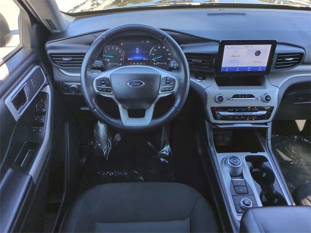 Certified 2022 Ford Explorer XLT image 16