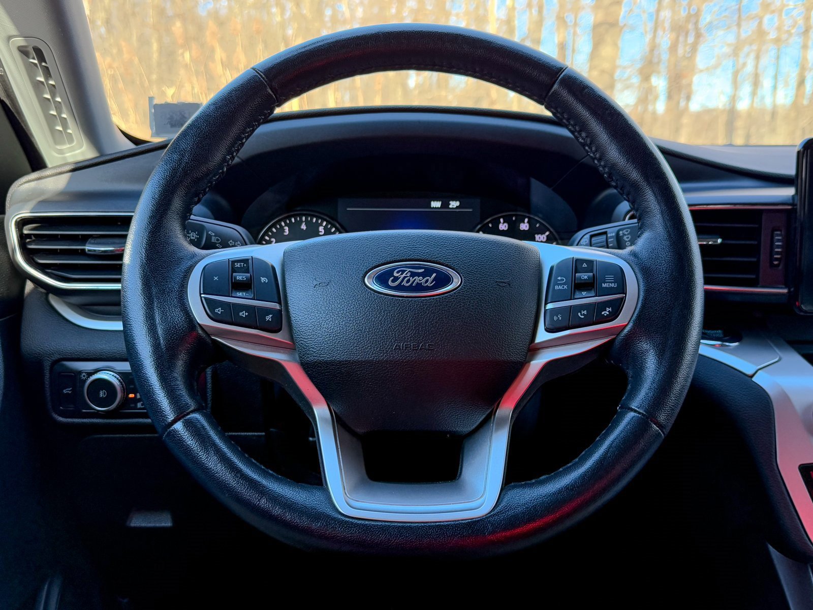 Certified 2022 Ford Explorer XLT w/ Equipment Group 202A image 39