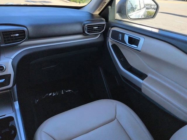 Certified 2024 Ford Explorer XLT w/ Equipment Group 202A image 17