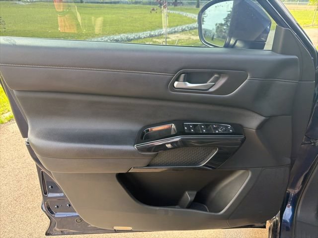 Used 2022 Nissan Pathfinder SV FWD image 22