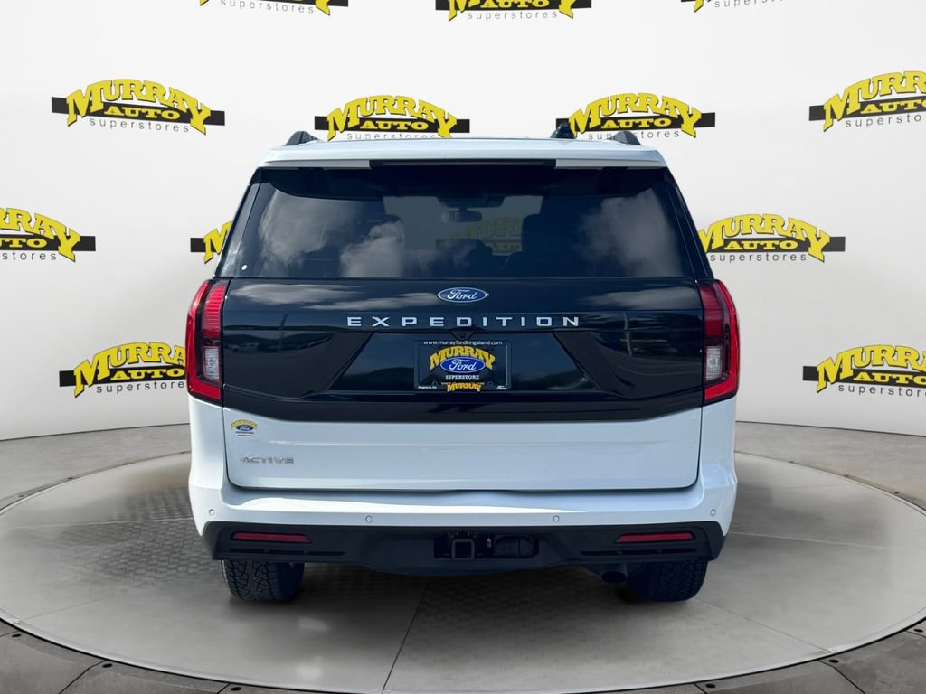 Certified 2025 Ford Expedition Active image 4