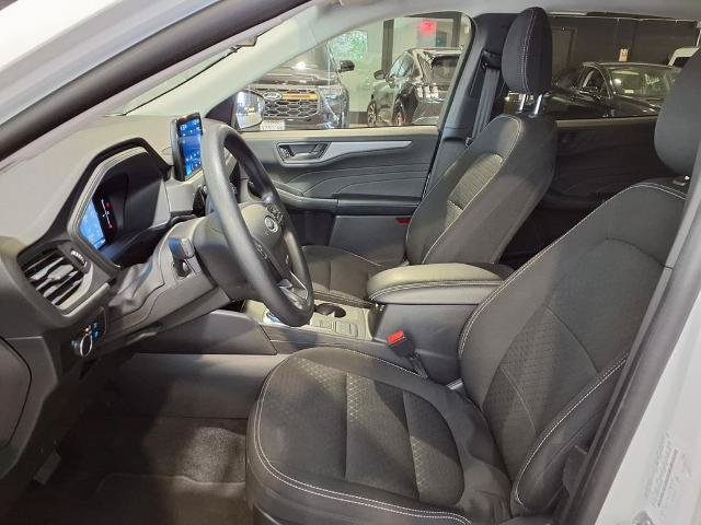 Certified 2025 Ford Escape Active AWD/4WD image 18