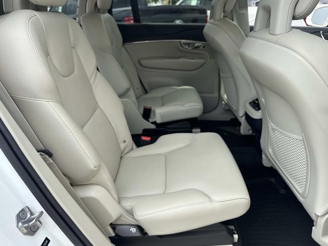 Used 2020 Volvo XC90 T6 Momentum AWD/4WD image 12