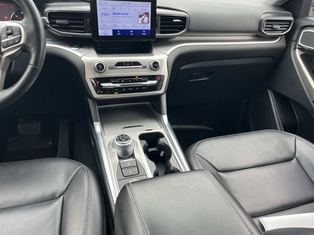 Certified 2022 Ford Explorer XLT w/ Equipment Group 202A image 17