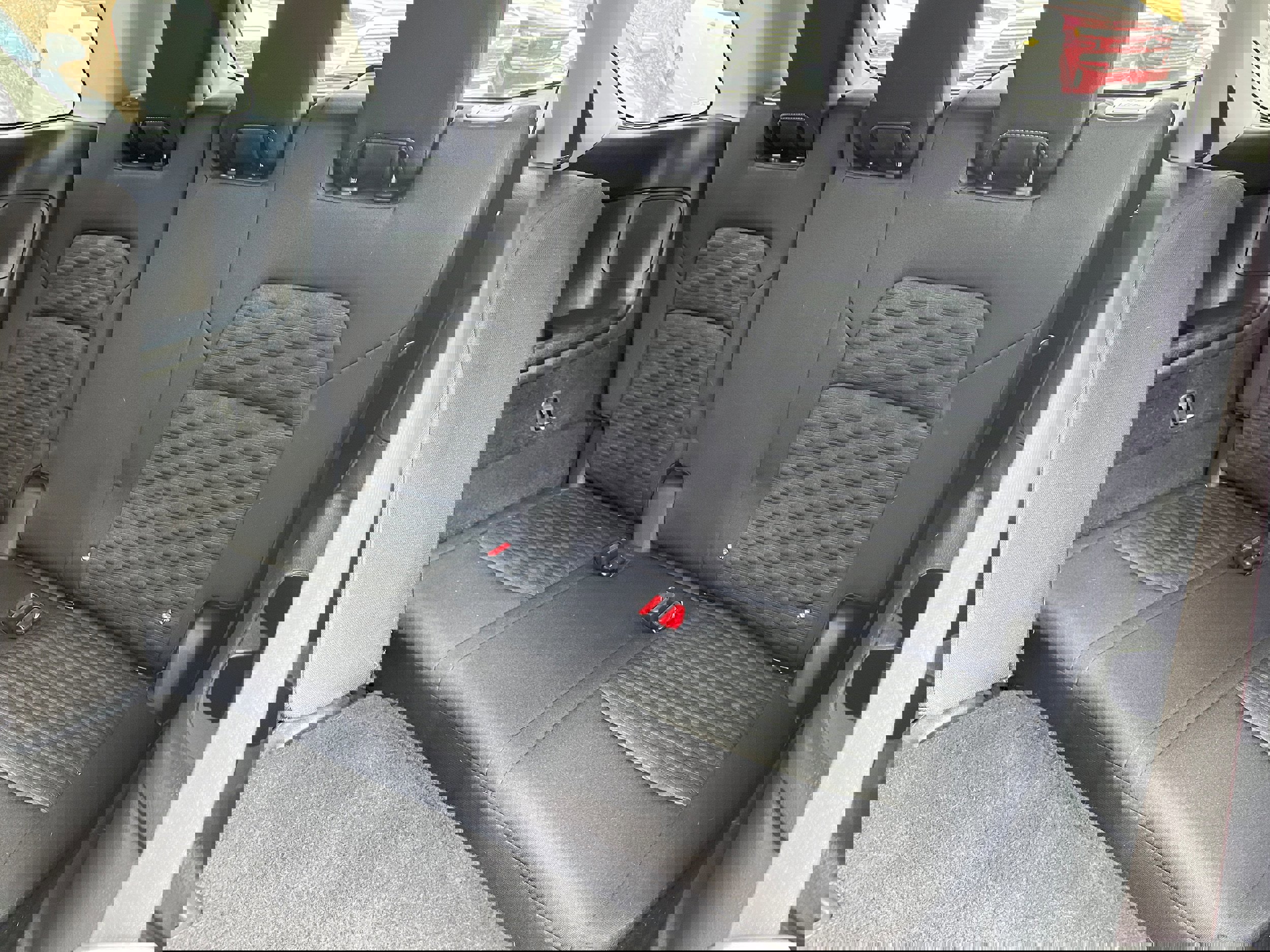 Used 2022 Nissan Pathfinder SV image 14