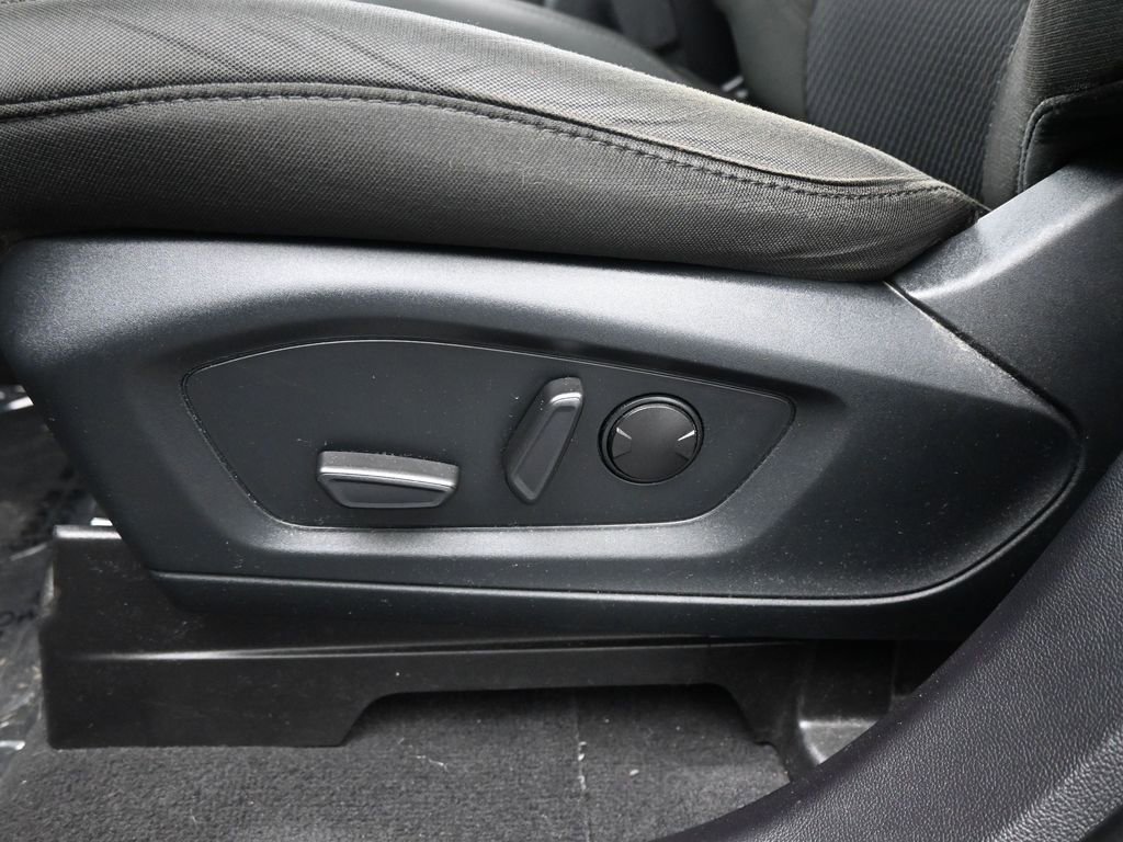 Certified 2022 Ford Explorer XLT image 11