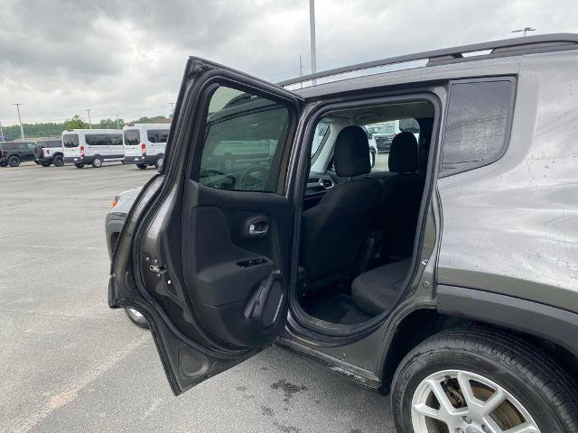 Used 2020 Jeep Renegade Latitude FWD image 26