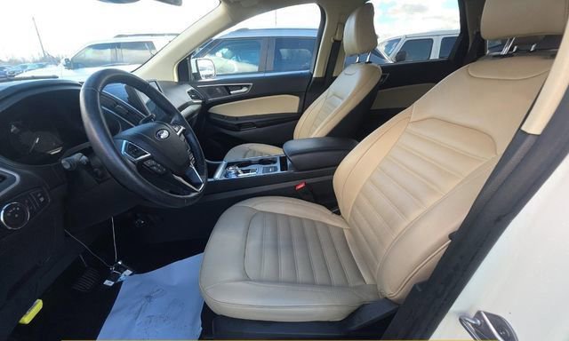 Certified 2022 Ford Edge SEL w/ Convenience Package image 4