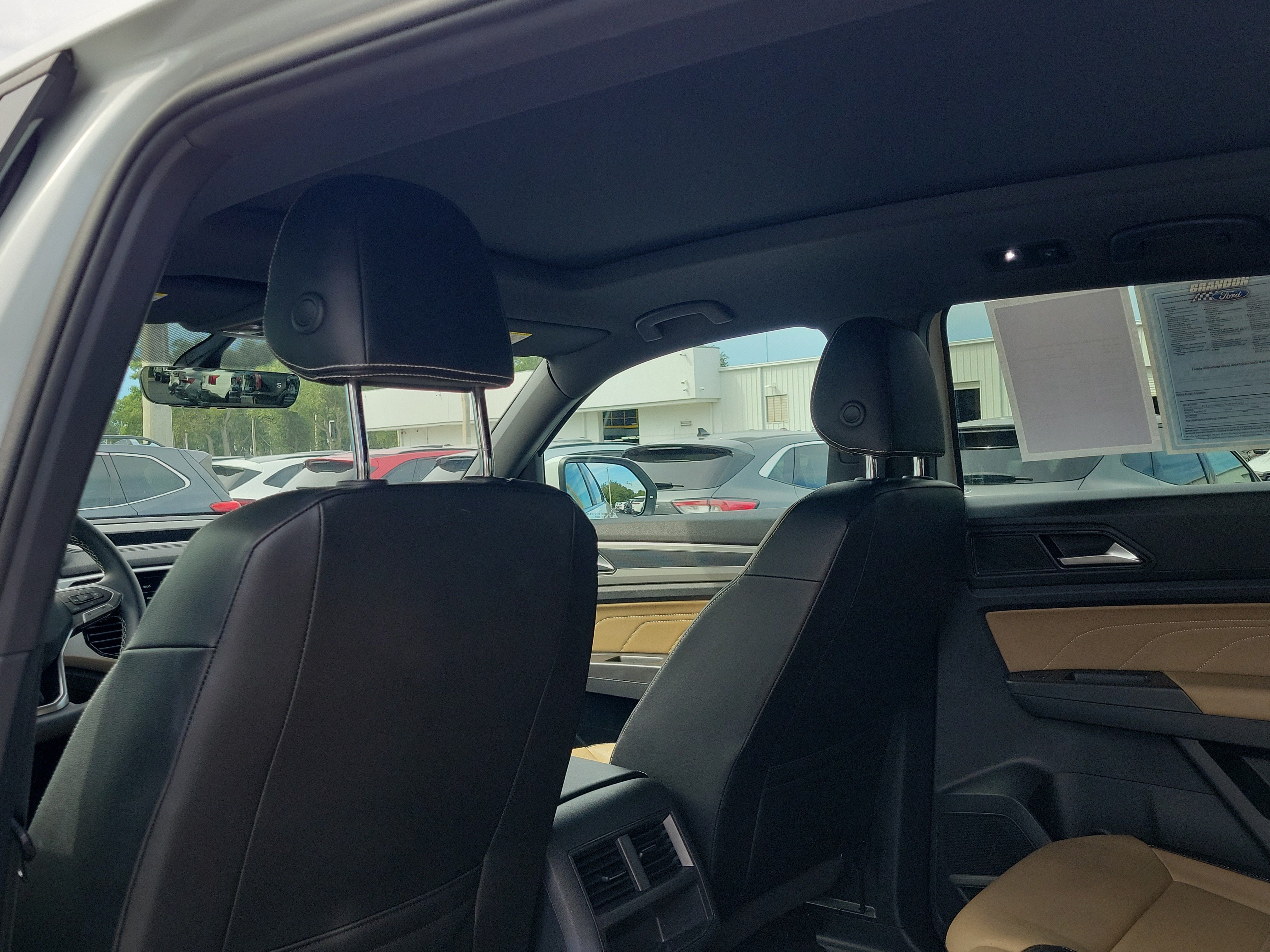 Used 2022 Volkswagen Atlas Cross Sport SE FWD image 13