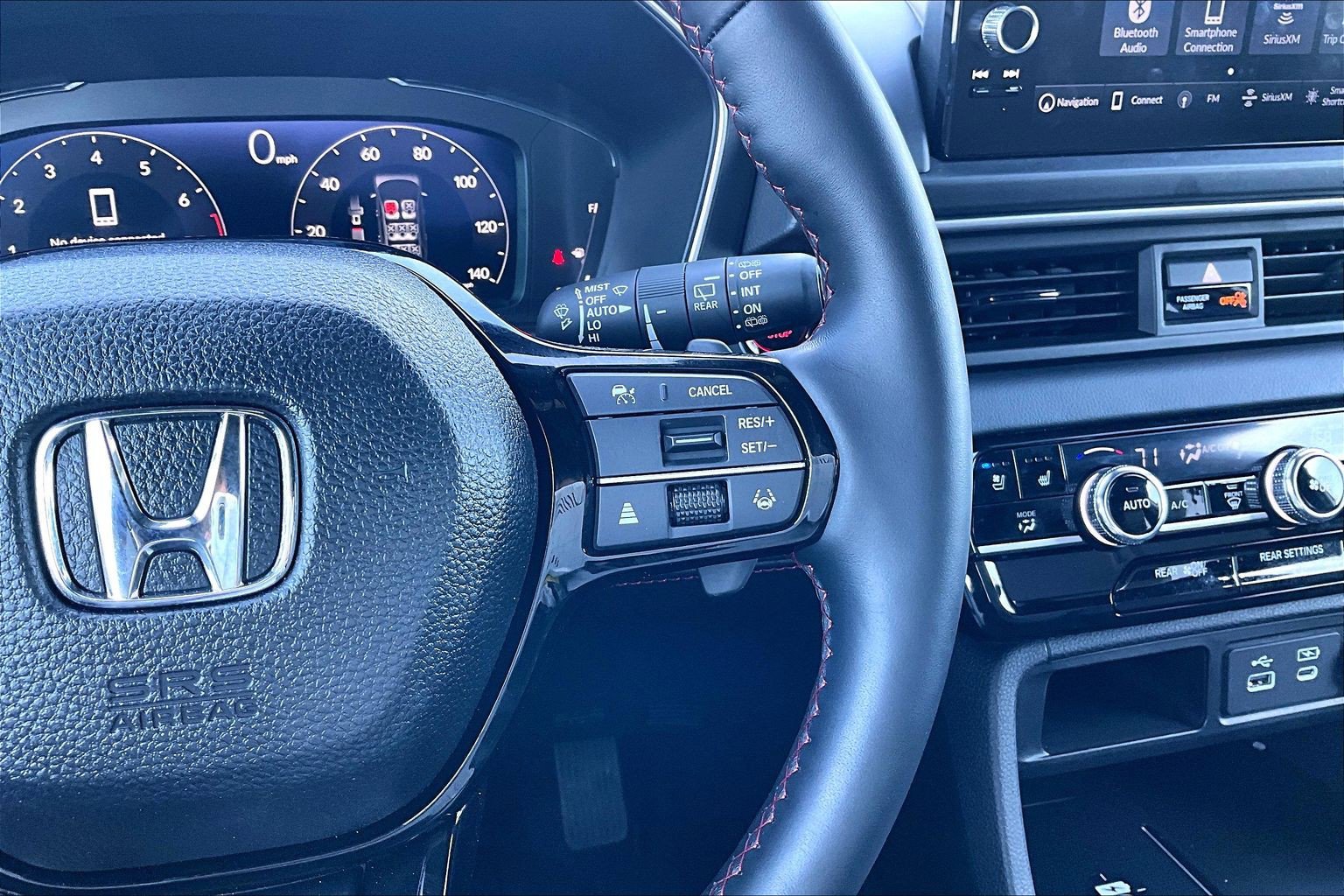 Used 2025 Honda Pilot Black Edition image 19