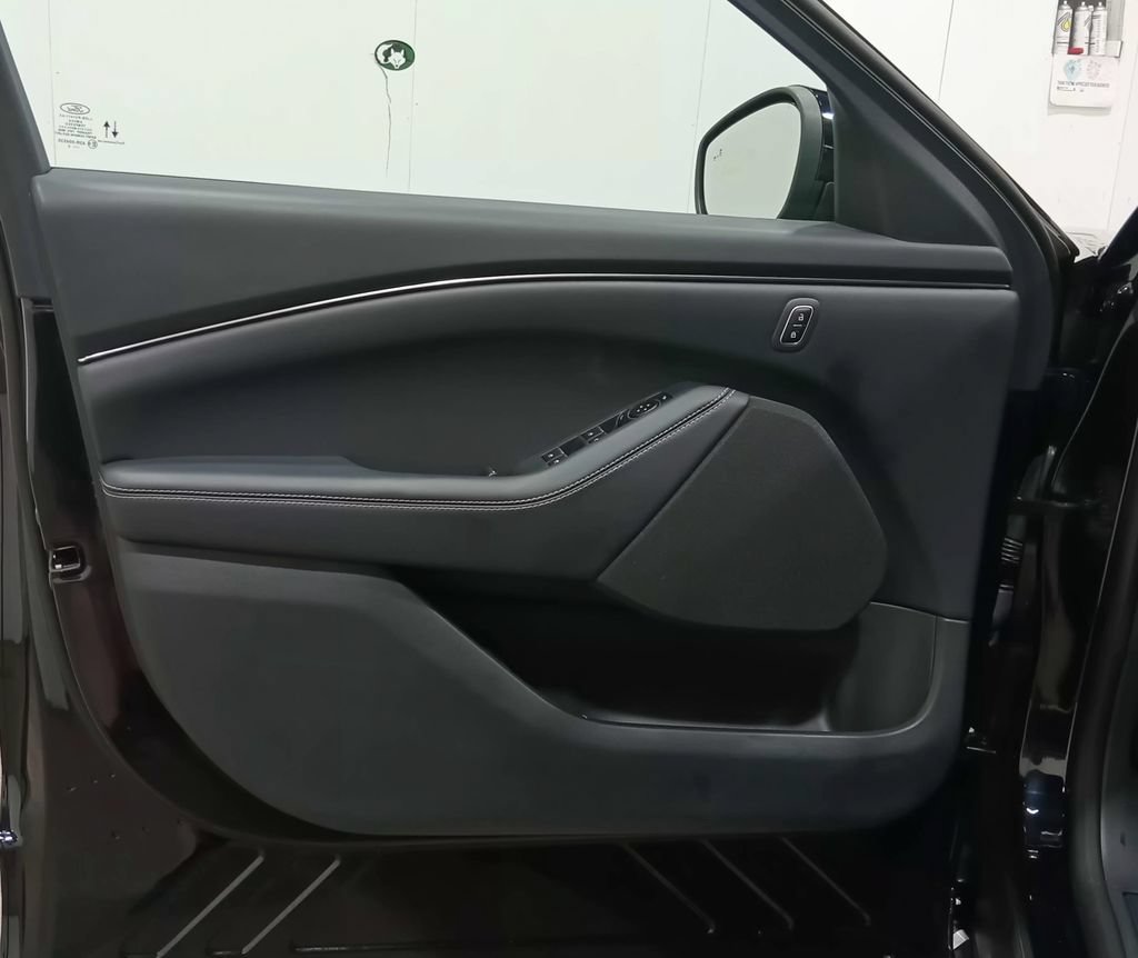 Certified 2025 Ford Mustang Mach-E Select RWD image 18
