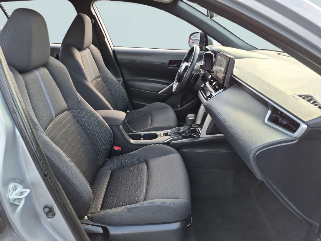 Used 2025 Toyota Corolla Cross AWD Hybrid image 28