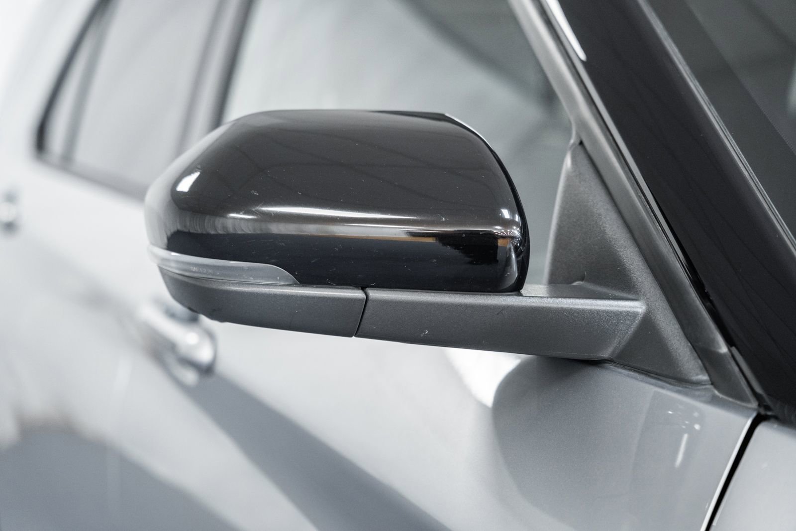 Certified 2020 Ford Explorer ST w/ ST Street Pack image 14