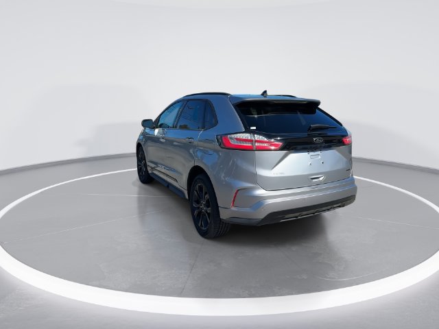 Certified 2024 Ford Edge SE w/ Black Appearance Package AWD/4WD image 5