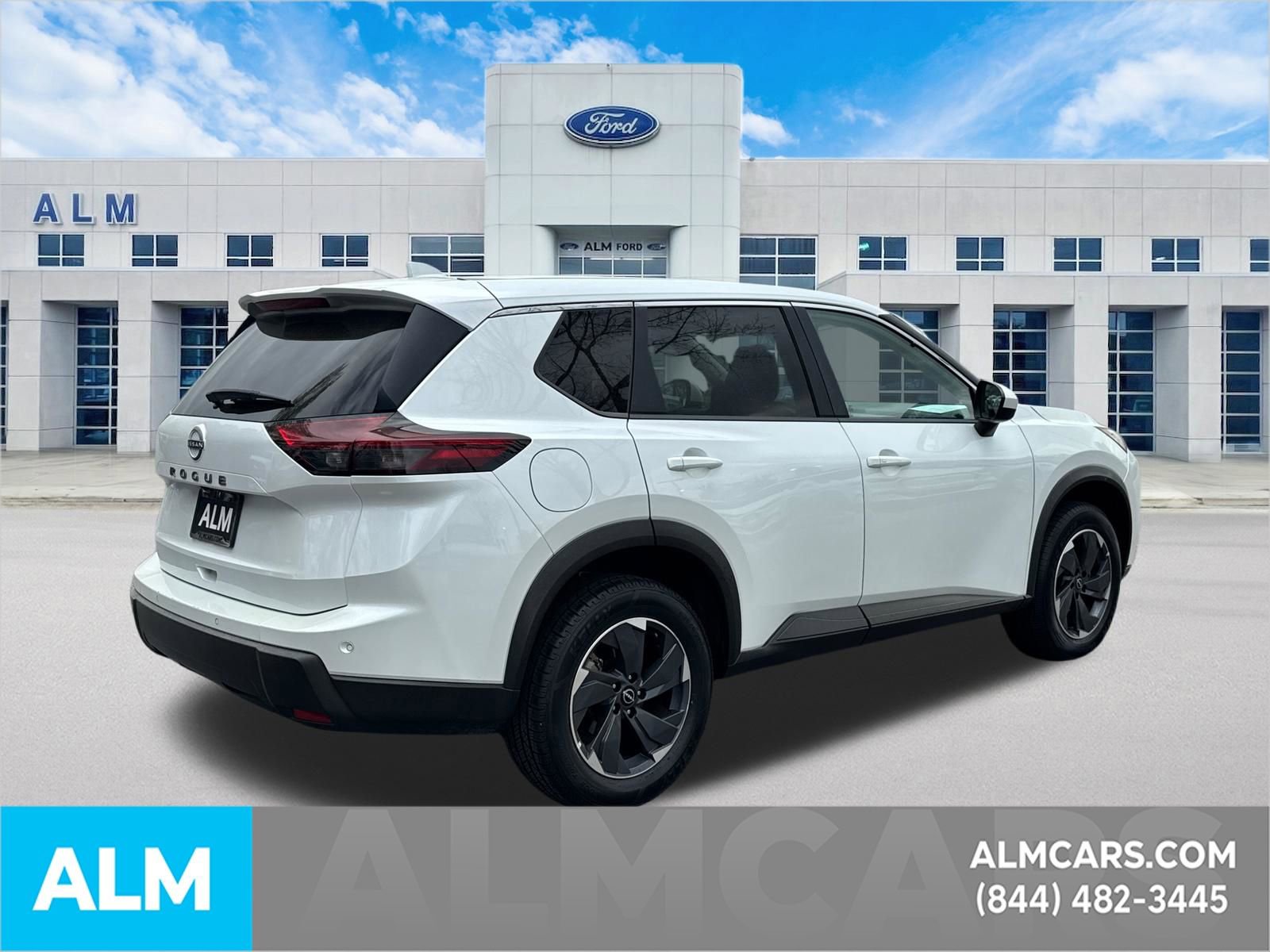 Used 2025 Nissan Rogue SV FWD image 5