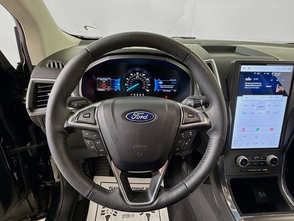 Certified 2024 Ford Edge Titanium image 17