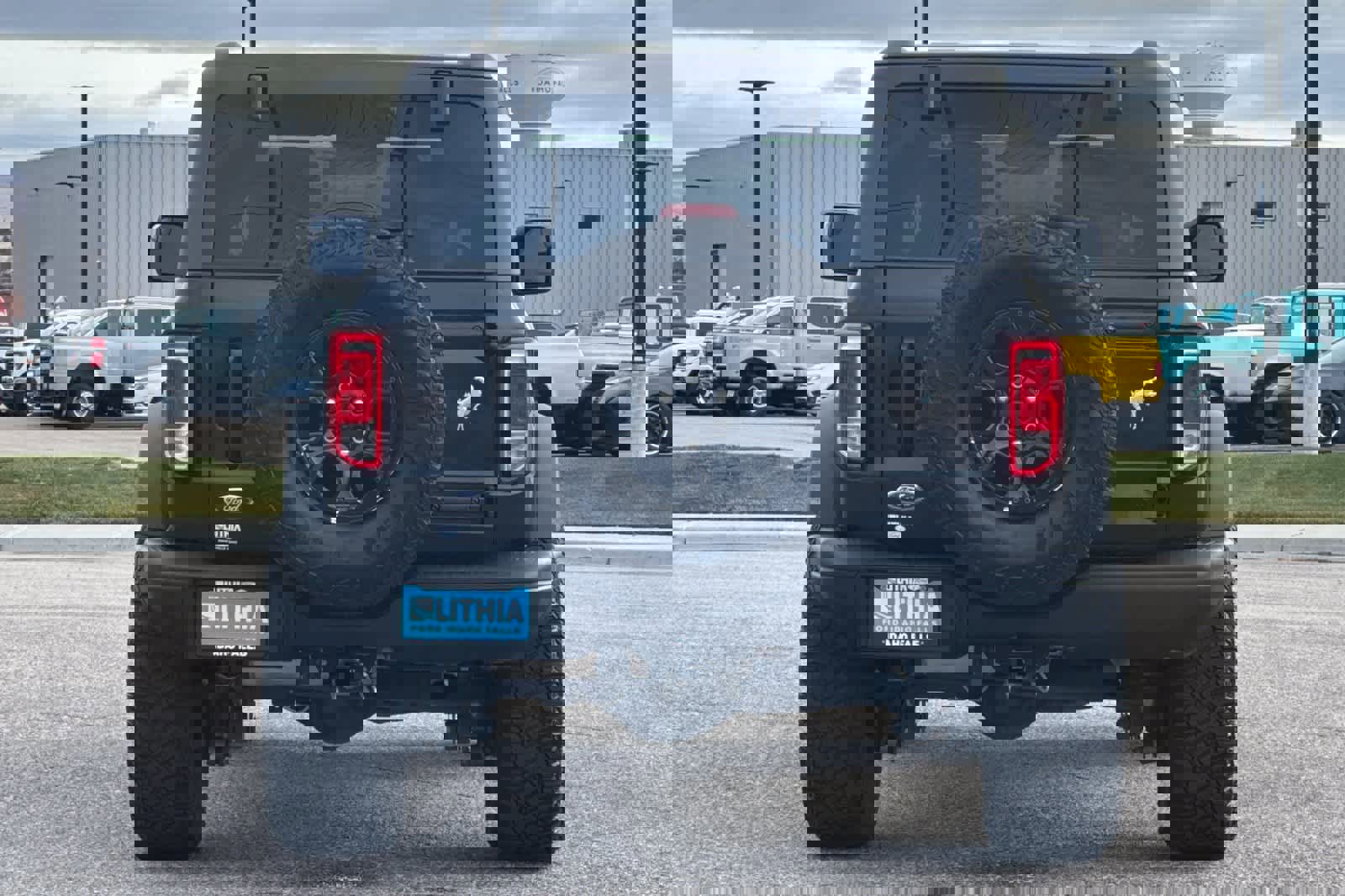 Certified 2022 Ford Bronco Black Diamond image 4