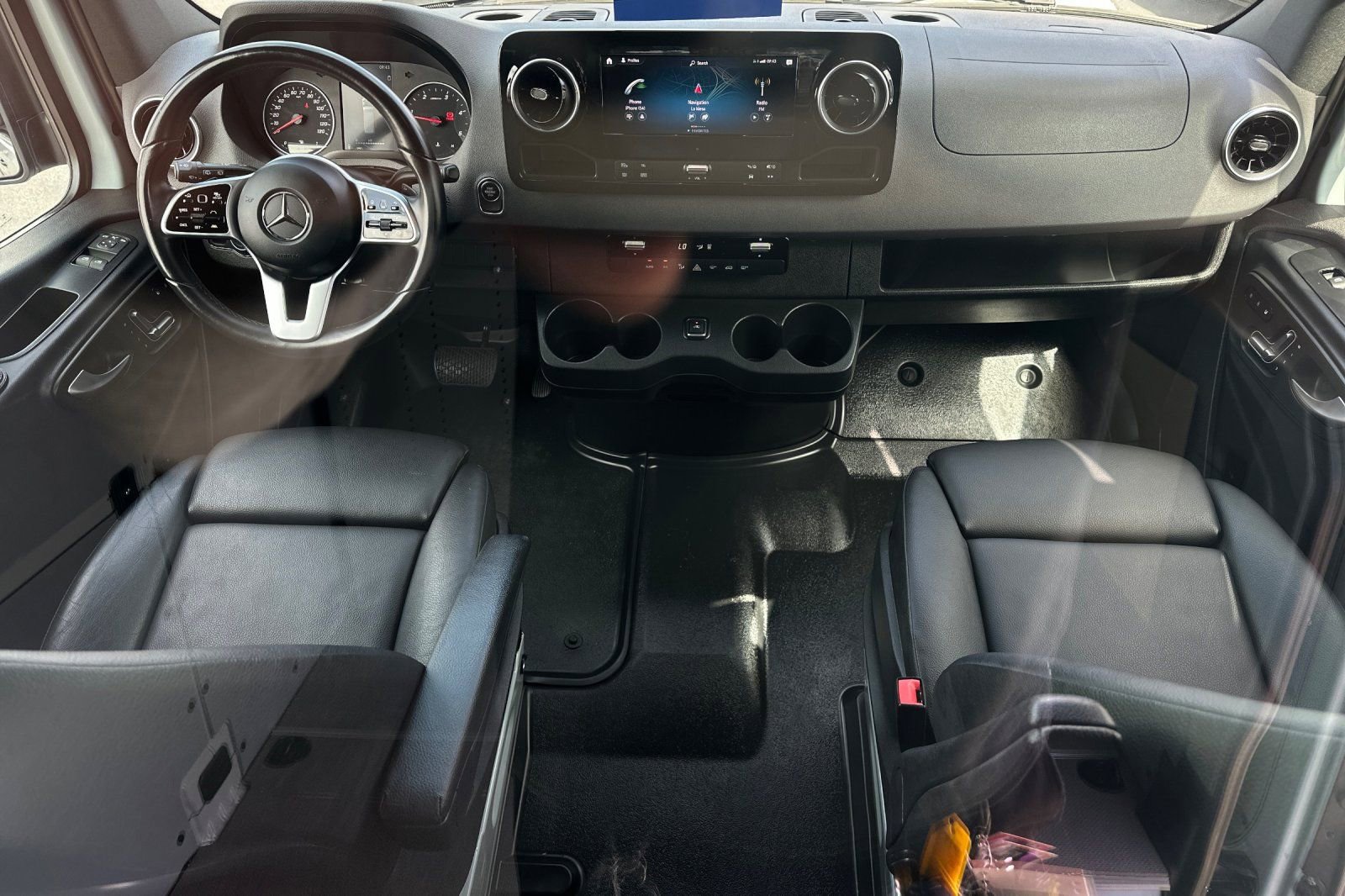 Used 2023 Mercedes-Benz Sprinter 2500 image 12