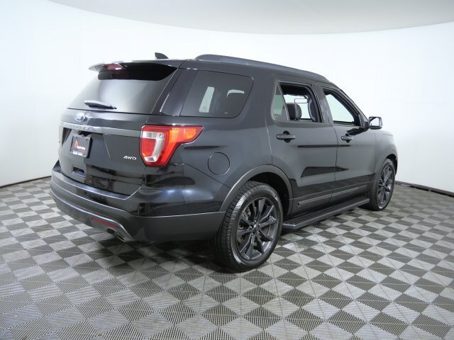 Certified 2017 Ford Explorer XLT w/ Equipment Group 202A AWD/4WD image 6