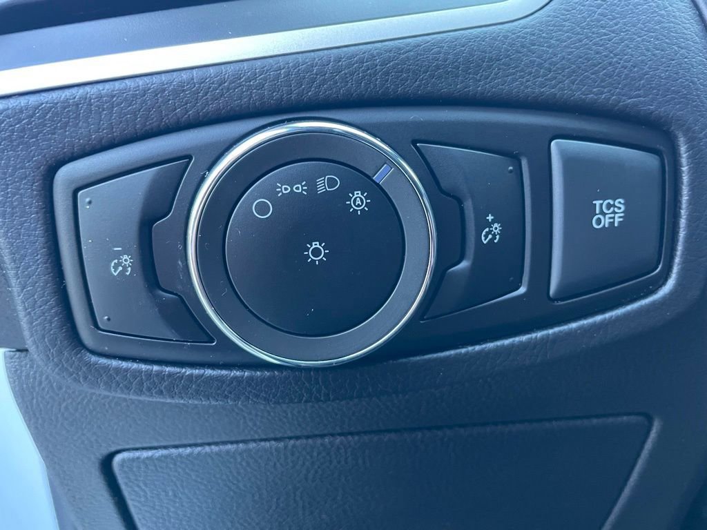 Certified 2024 Ford Edge SE image 20