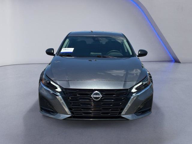 Used 2025 Nissan Altima 2.5 S FWD image 9