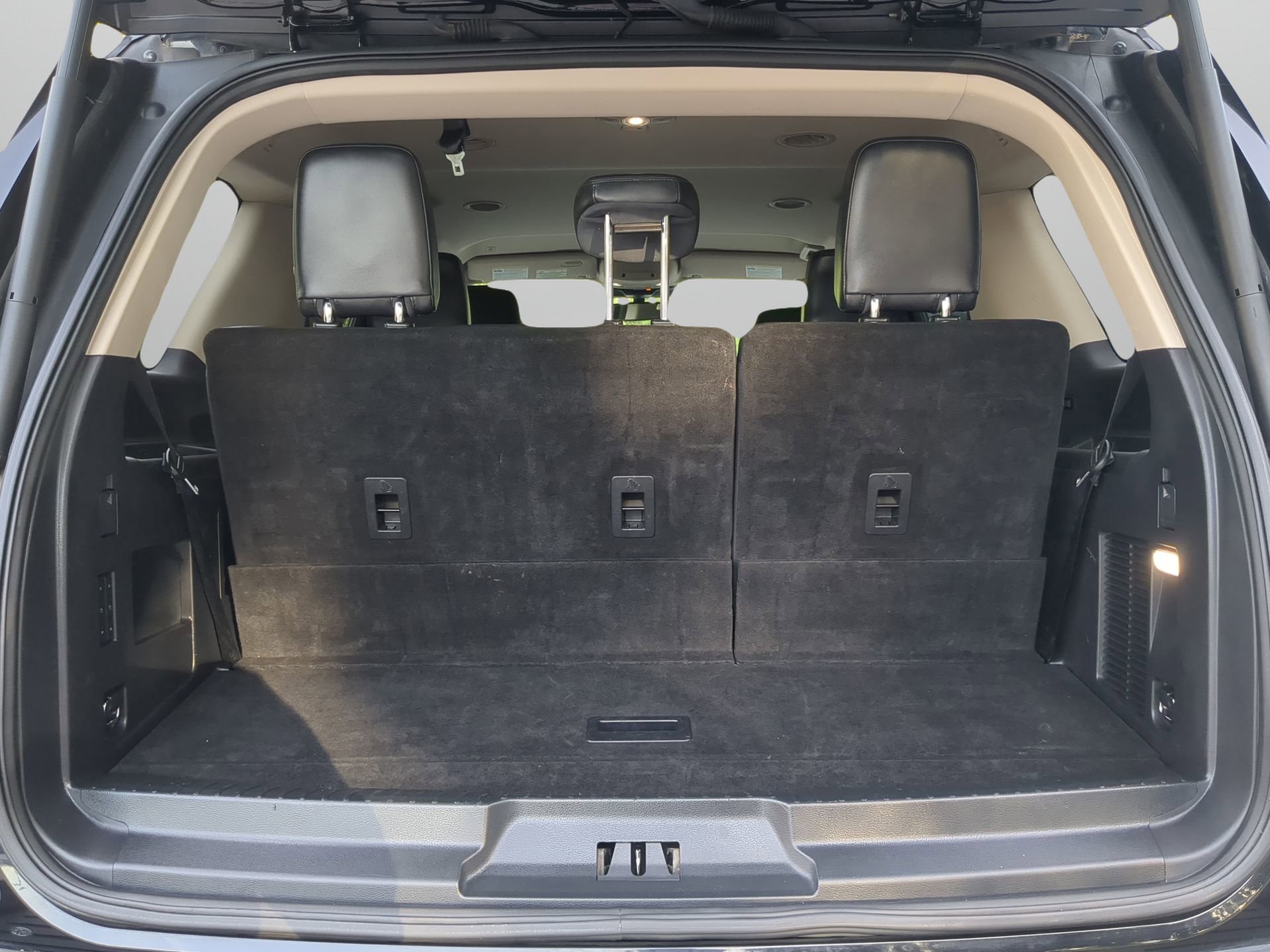 Certified 2024 Ford Expedition XLT RWD image 46