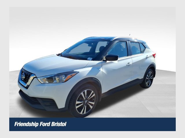 Used 2018 Nissan Kicks SV FWD image 1