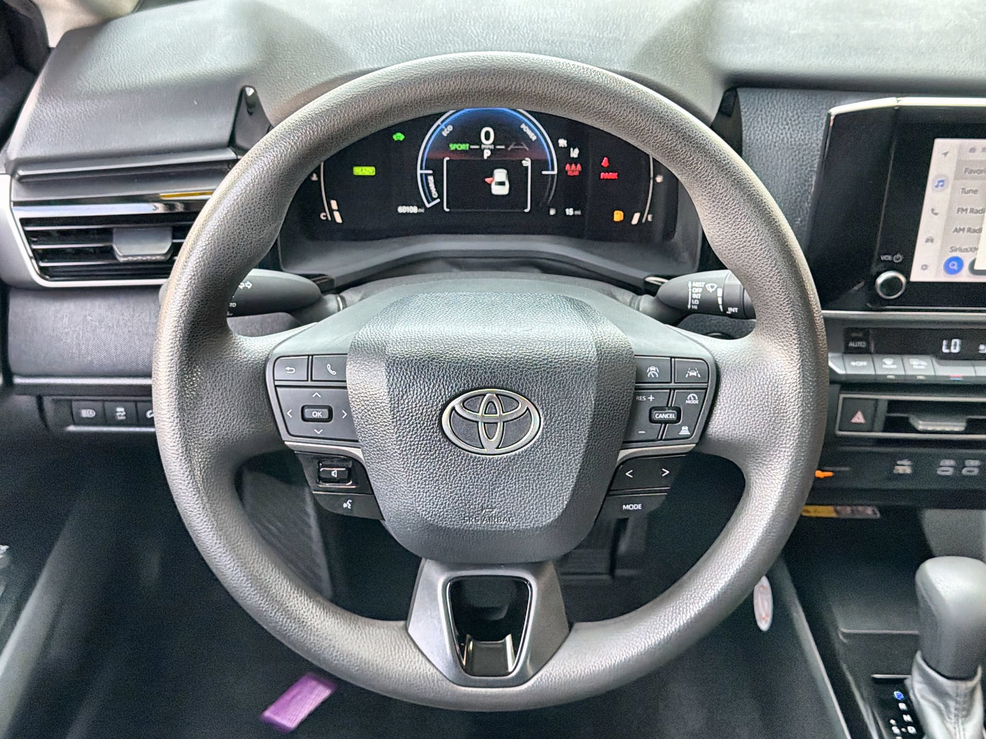 Used 2025 Toyota Camry LE FWD image 14