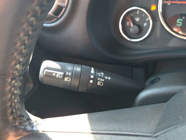 Used 2018 Jeep Wrangler Sport image 30