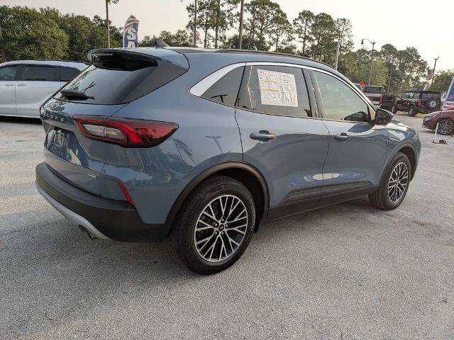 Certified 2023 Ford Escape SE FWD image 4