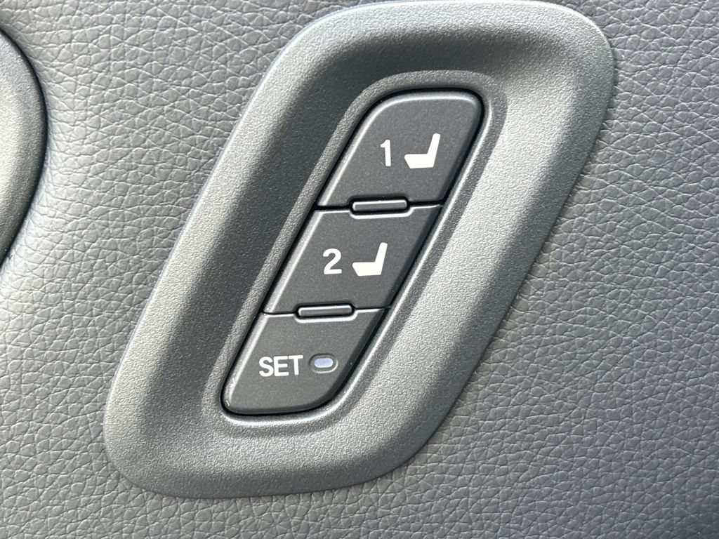 Used 2024 Honda Pilot Touring image 33