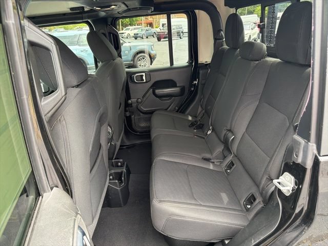 Used 2021 Jeep Gladiator Sport AWD/4WD image 16