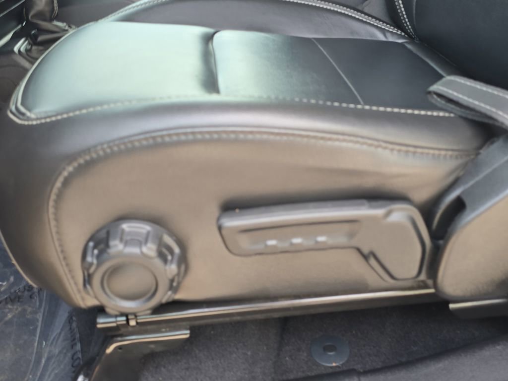 Used 2021 Jeep Wrangler Unlimited Sahara w/ Cold Weather Group image 17