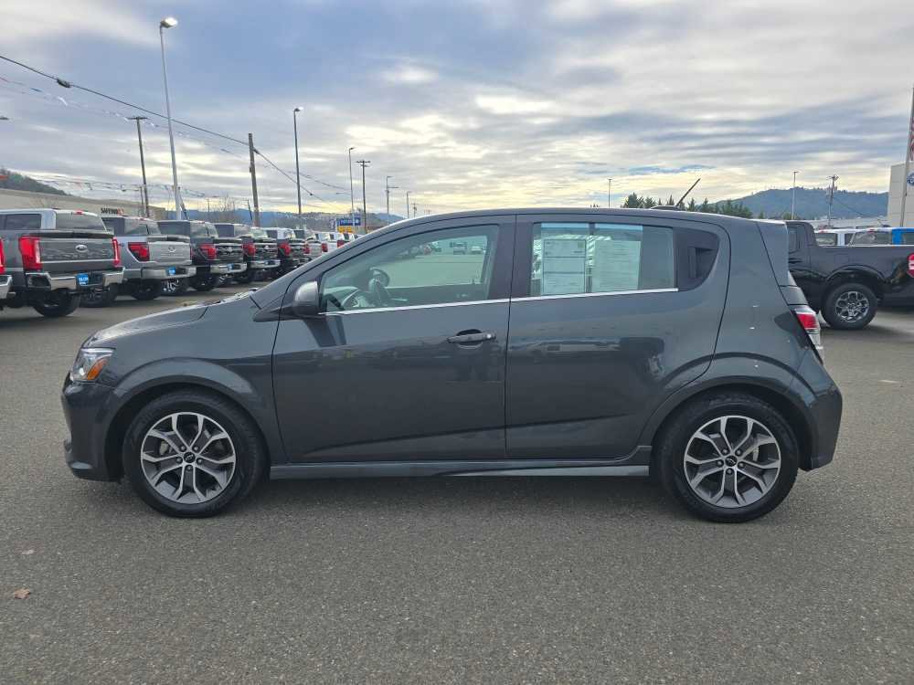 Used 2018 Chevrolet Sonic LT image 3